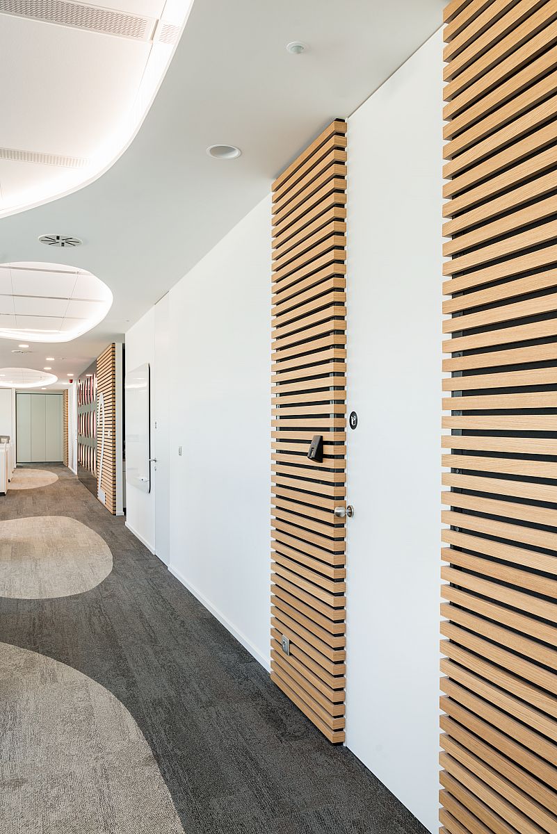 DORSIS doors and hidden door frame NOTINO company premises • doors and hidden door frames of