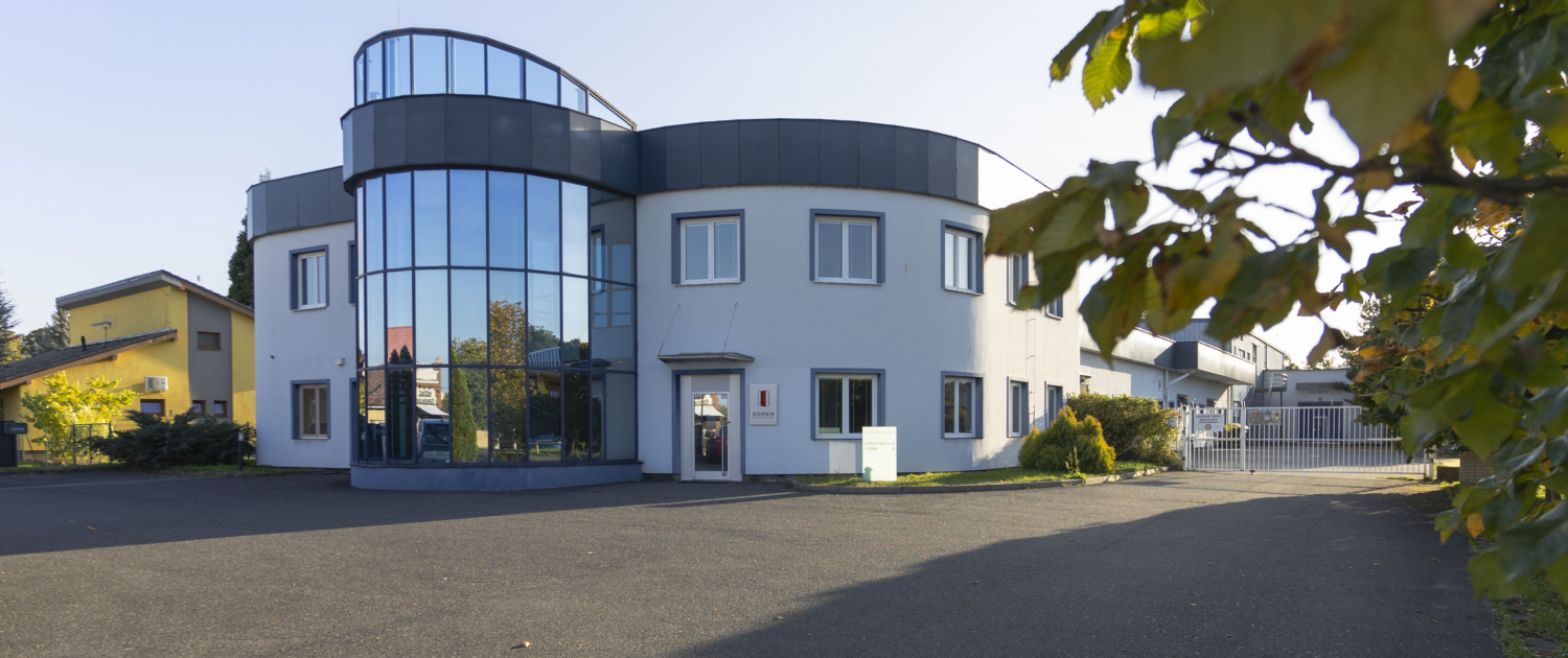 DSC08135 DORSIS s.r.o. - dveře a skryté zárubně - informace o skrytých zárubních vyráběných českou firmou DORSIS s.r.o.